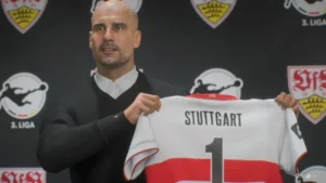 Das Bild zeigt, wie Pep Guardiola zum VfB Stuttgart wechselt, im EA FC 26 Karrieremodus ist das durch den freien KI-Trainermarkt möglich.